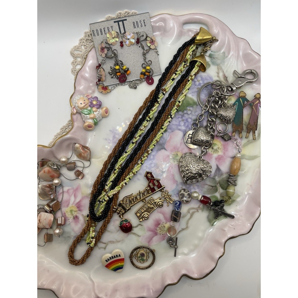 Mixed Lot Costume Jewelry, Necklaces, Pins, Bracelets, Keychain